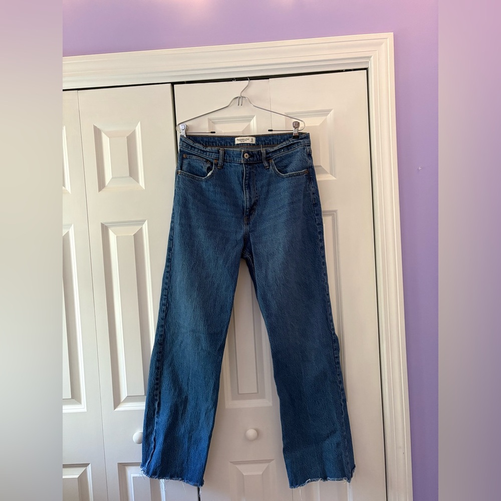 Abercrombie & Fitch 90’s Relaxed Jean High Rise